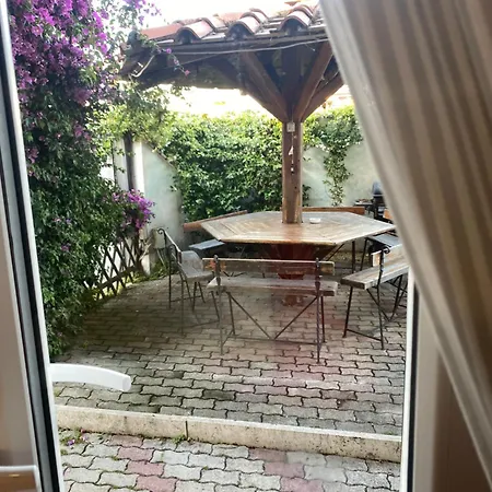 アパート La Casetta Di Nina ローマ